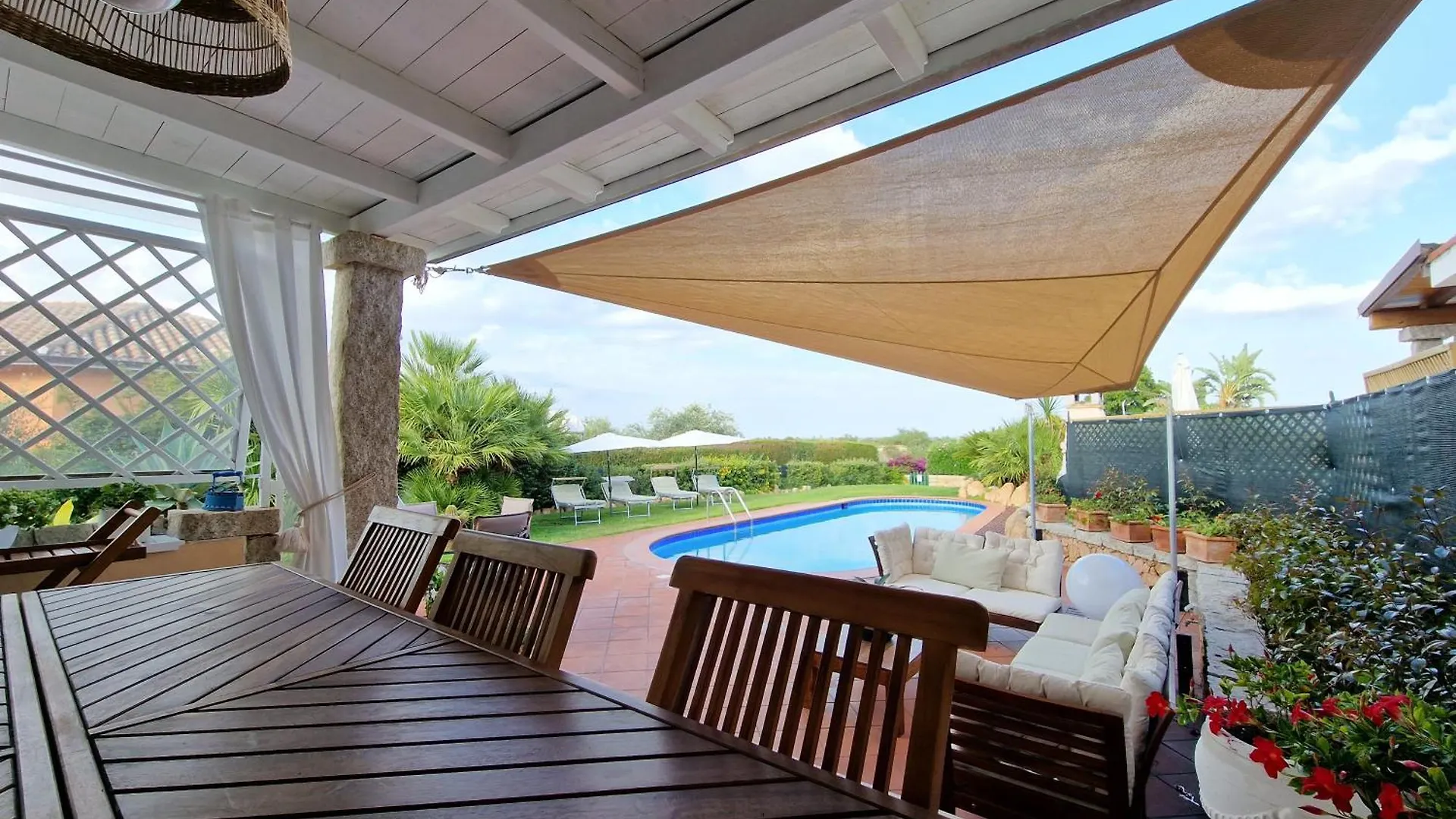 Villa Oasi Colombina, Private Pool Vila Is Molas Itália