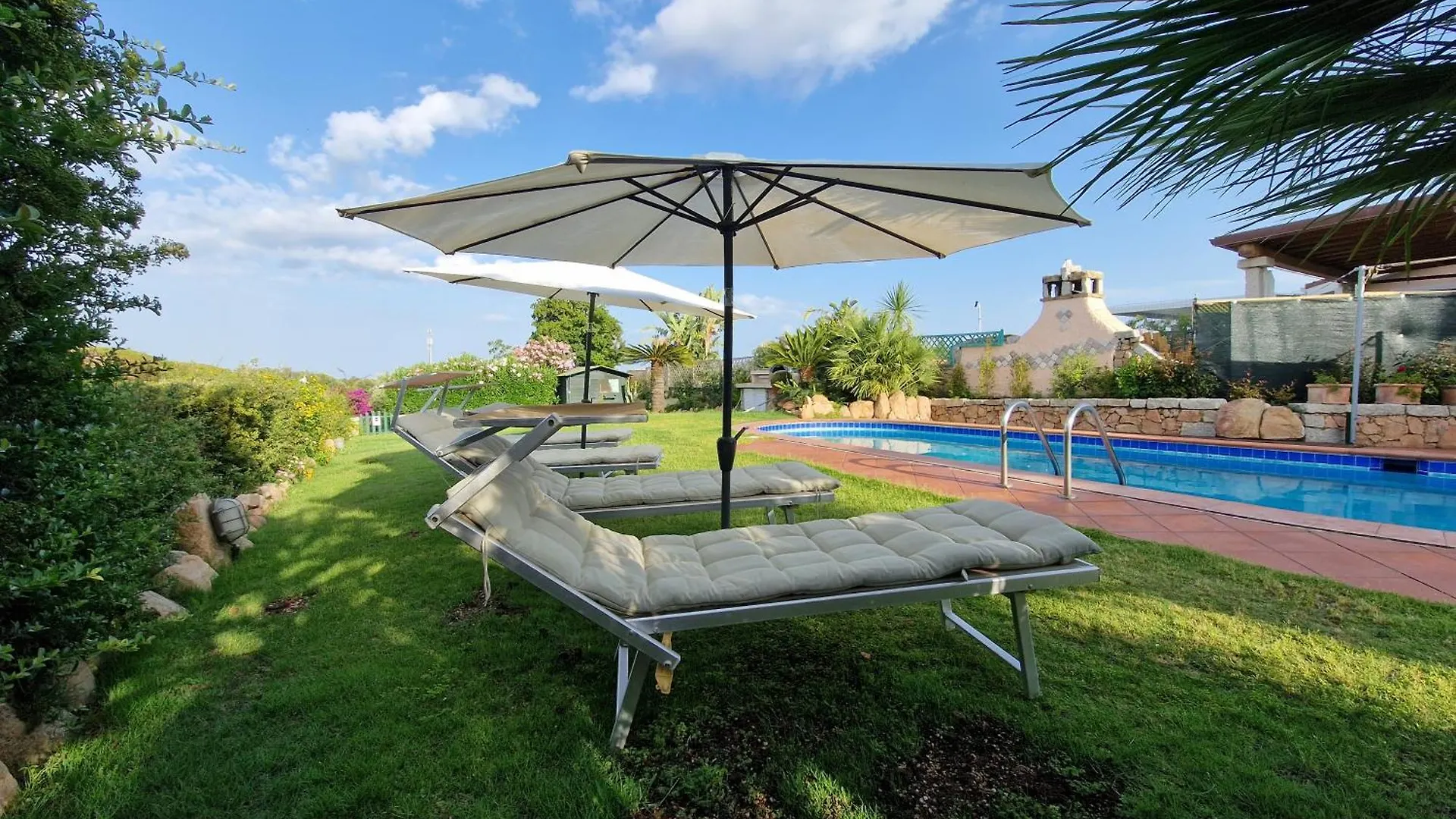 Oasi Colombina, Private Pool Vila Is Molas