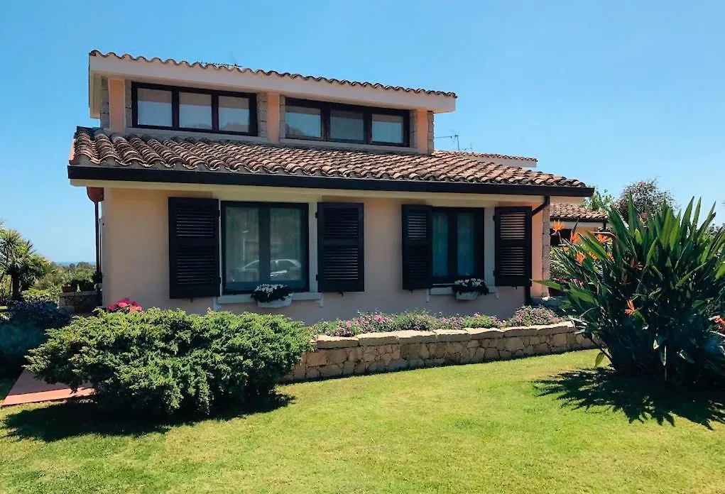 Oasi Colombina, Private Pool Vila Is Molas Villa