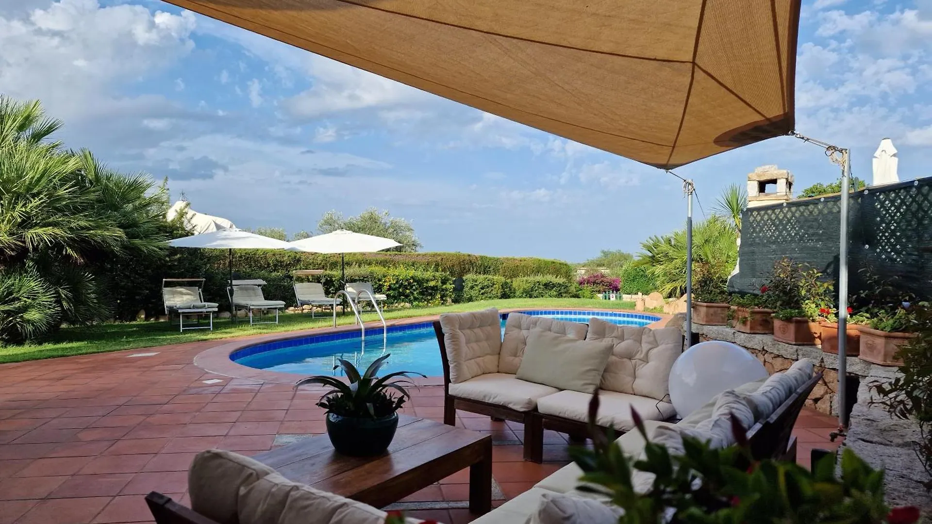 Villa Oasi Colombina, Private Pool Vila Is Molas Itália