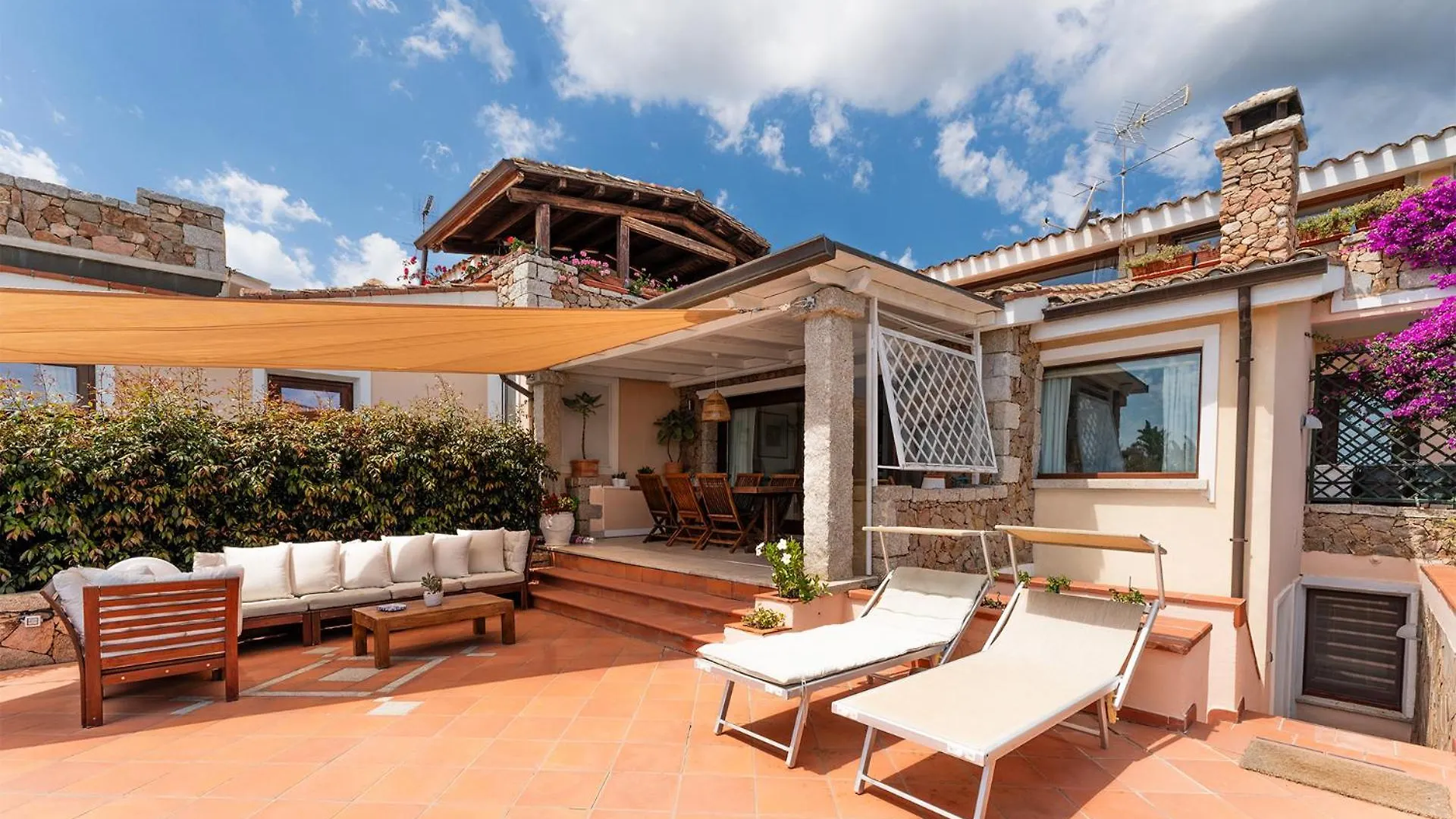 Oasi Colombina, Private Pool Vila Is Molas Villa